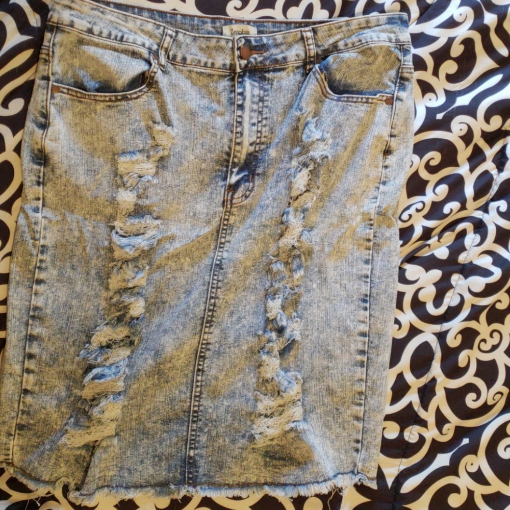 Denim skirt